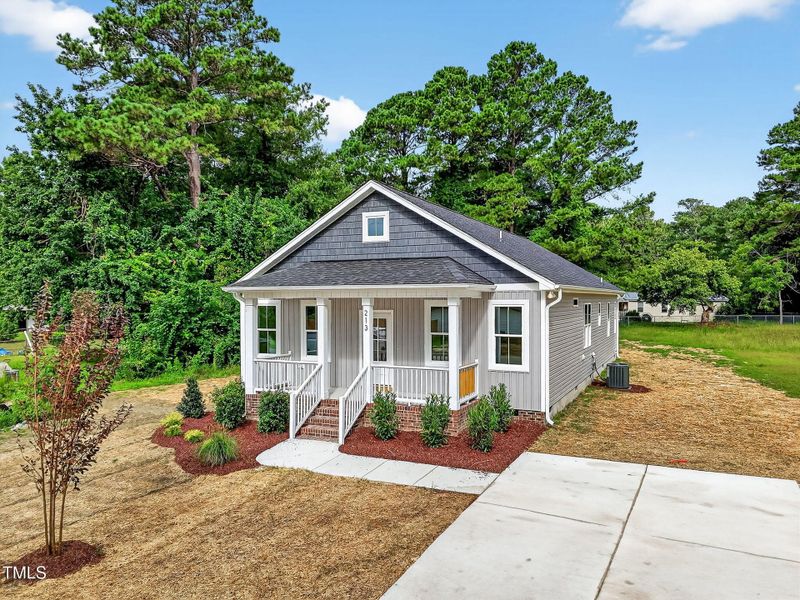 38-web-or-mls-DJI_20250717093646_0280_D 38-web-or-mls-DJI_20250717093646_0280_D