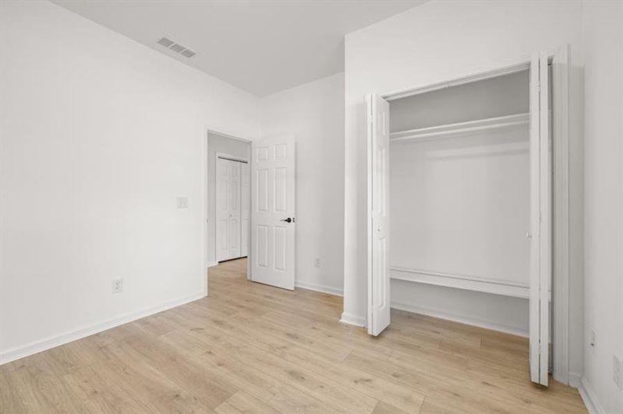 Spacious, unfurnished interior of a new home in , Snellville (Image 16).