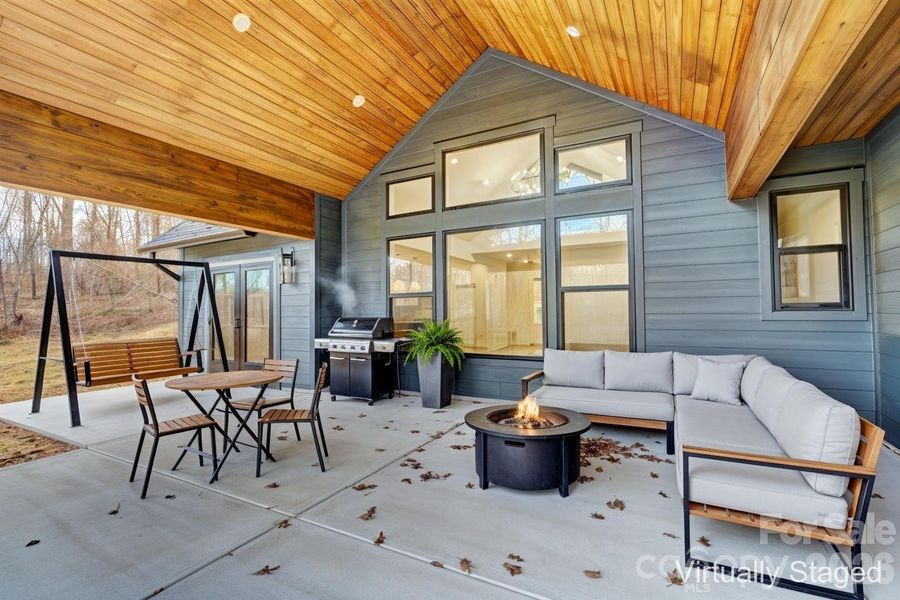 Exterior details and patio area of a home in , Bessemer City (Image 3).