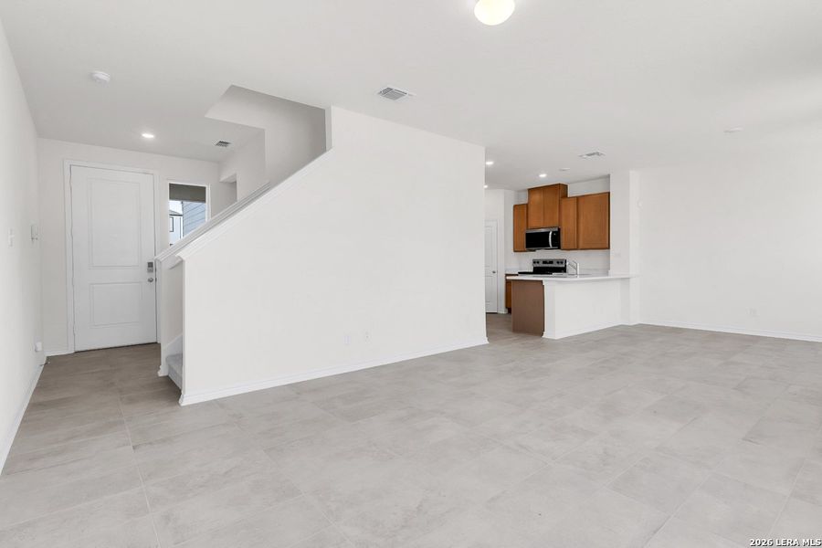 Spacious, unfurnished interior of a new home in Medina Crossing, Von Ormy (Image 13). Spacious, unfurnished interior of a new home in Medina Crossing, Von Ormy (Image 13).