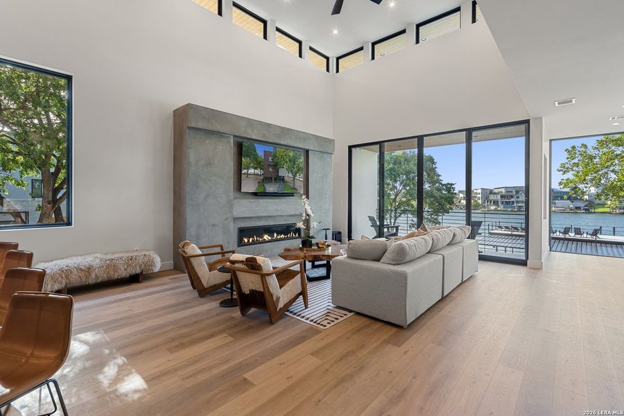 Furnished interior view inside a new home in , Kingsland (Image 14).