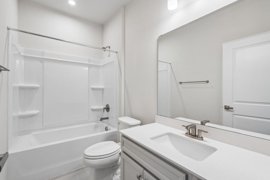 Furnished interior view inside a new home in Pine Ridge Estates, Ridgeville (Image 7).