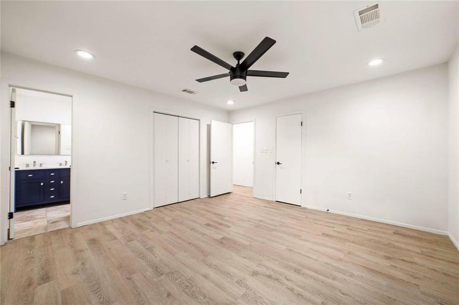 Spacious, unfurnished interior of a new home in , Brownwood (Image 23).