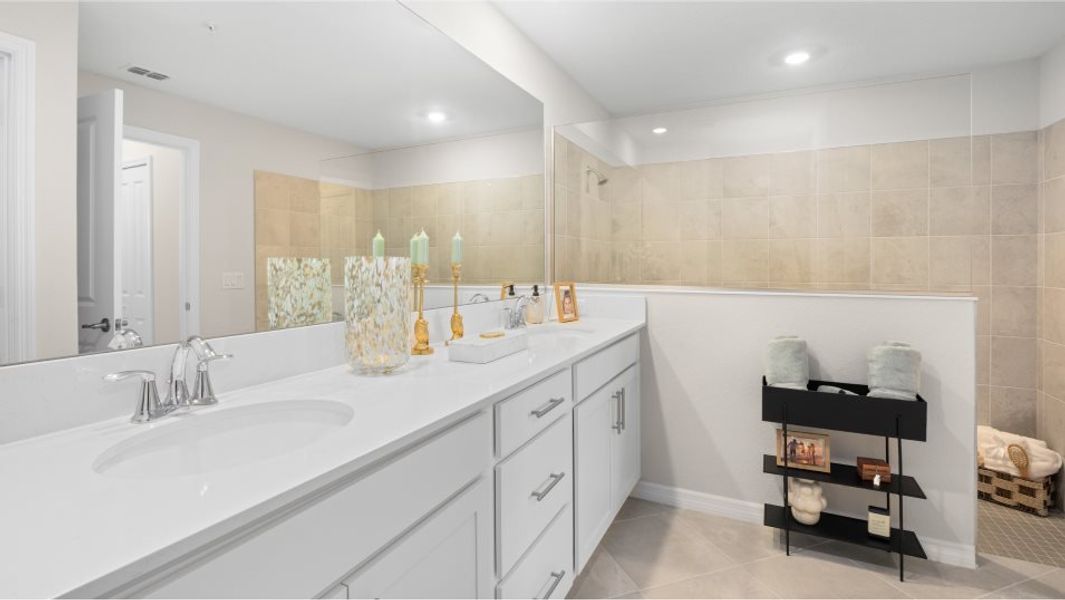 Arrowhead owners suite bath