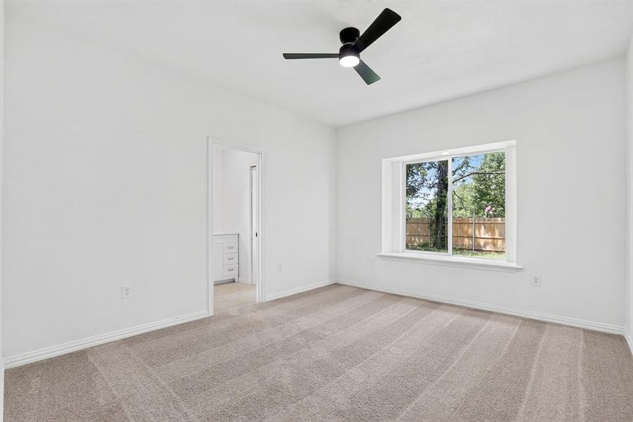 Spacious, unfurnished interior of a new home in , Paris (Image 19).