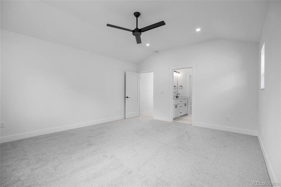 Spacious, unfurnished interior of a new home in , Denver (Image 26).