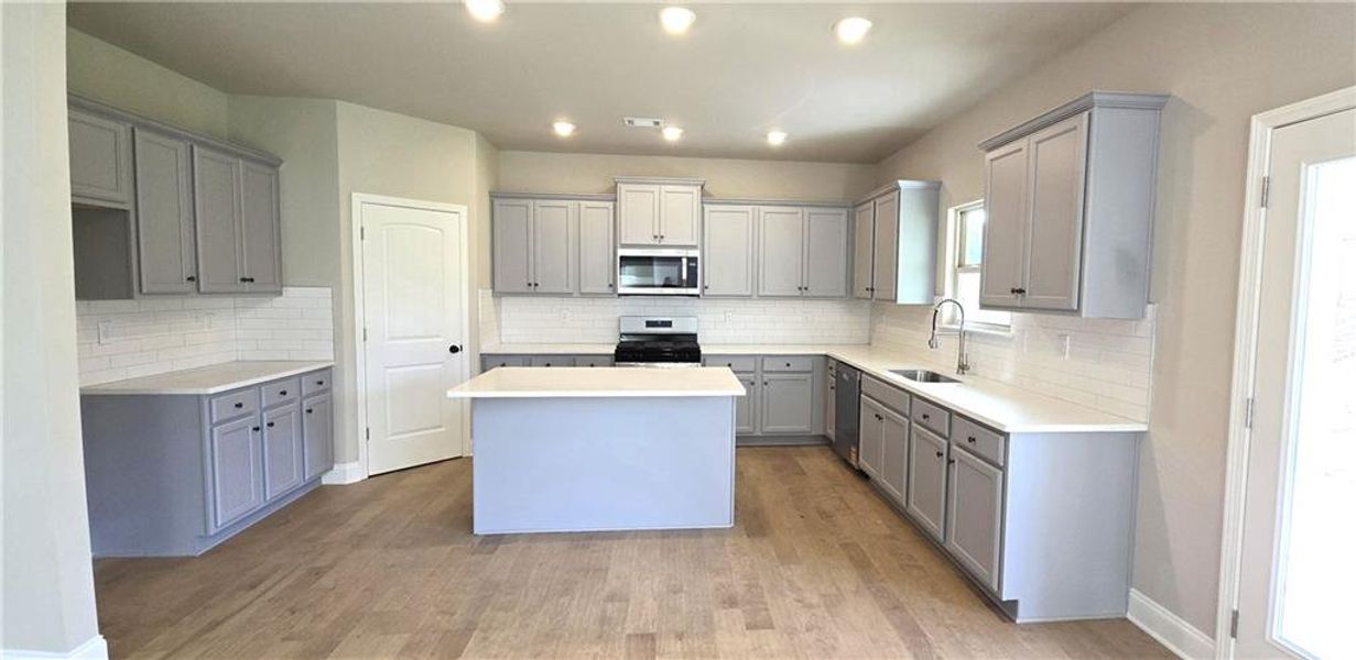 Furnished interior view inside a new home in , Loganville (Image 7).