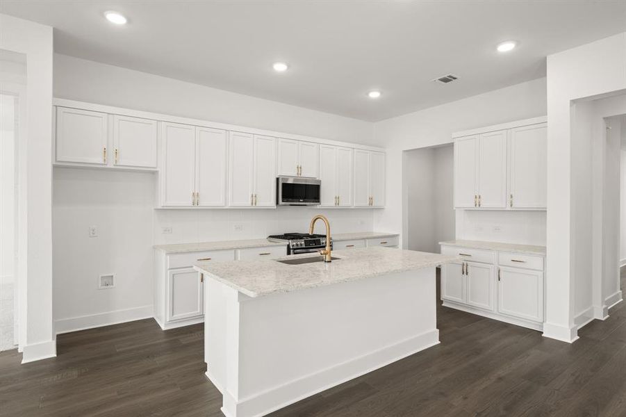 1725 Nesting Robin- Kitchen-4773