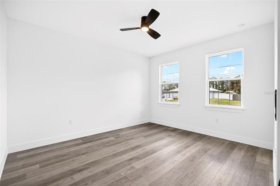 Spacious, unfurnished interior of a new home in , North Port (Image 15).