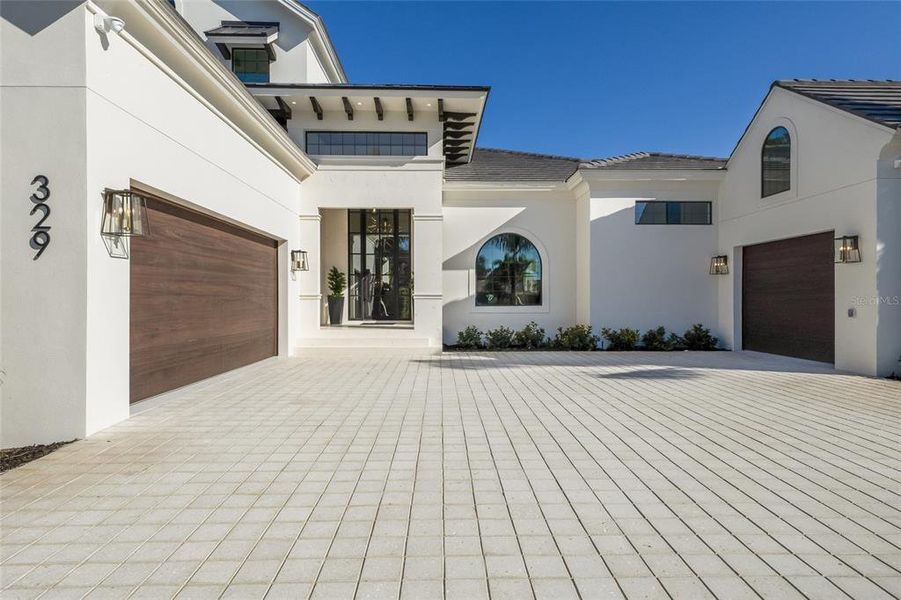 Exterior details and patio area of a home in , Sarasota (Image 27).