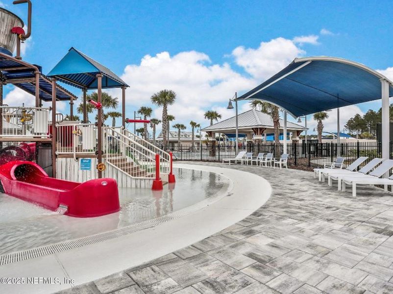 Community amenities in Silver Landing at SilverLeaf, St. Augustine (Image 8).