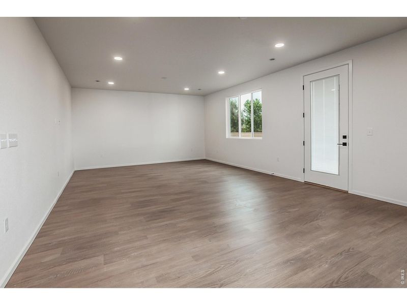 Spacious, unfurnished interior of a new home in , Fort Collins (Image 23).