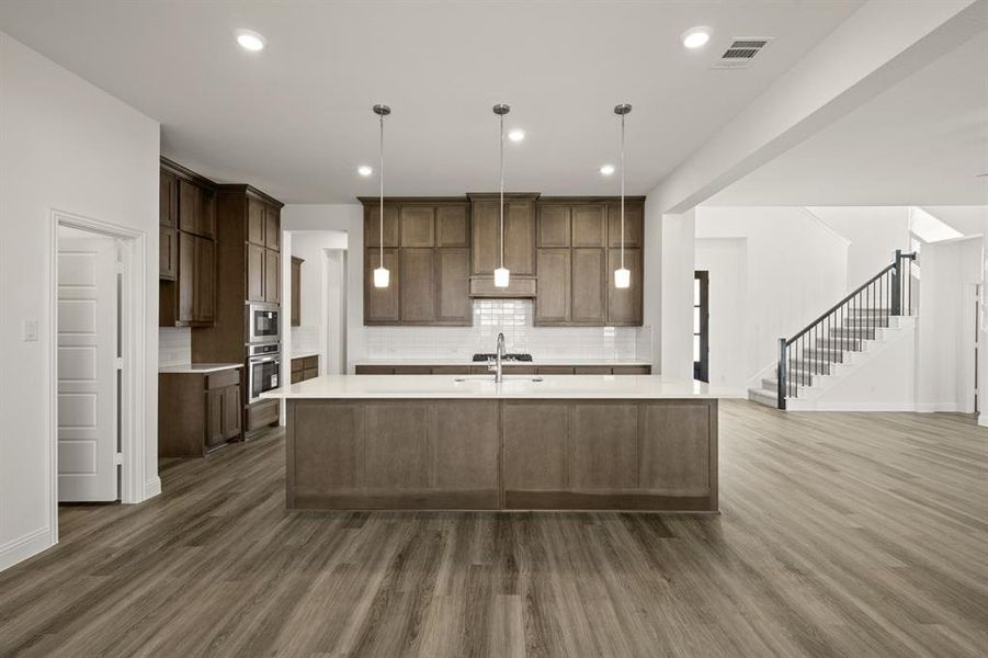 973 Reeves- Kitchen-2 973 Reeves- Kitchen-2