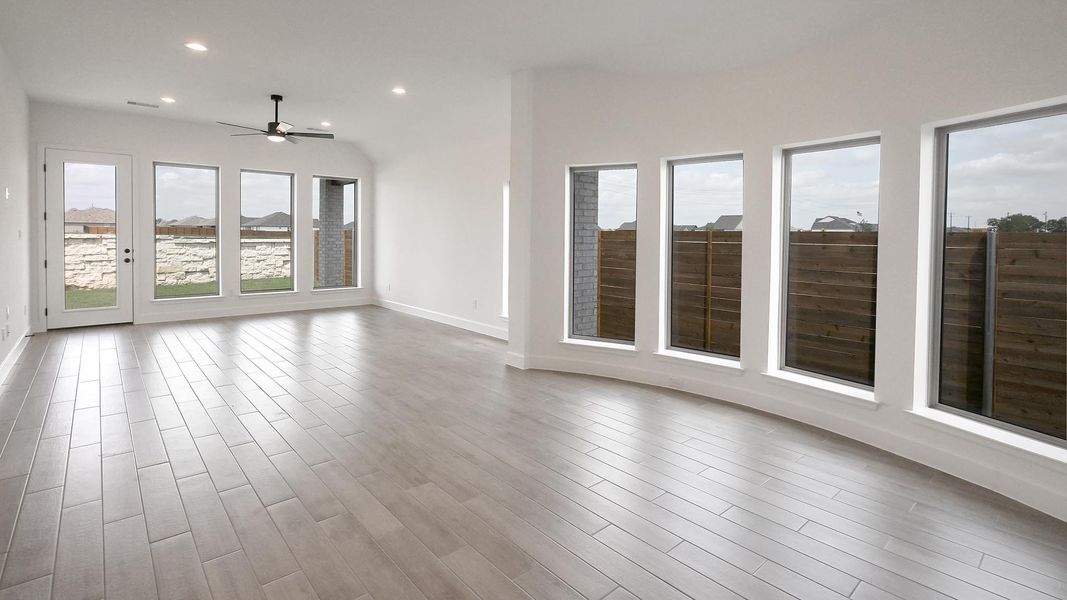 Spacious, unfurnished interior of a new home in Juniper Springs, Lockhart (Image 9). Spacious, unfurnished interior of a new home in Juniper Springs, Lockhart (Image 9).