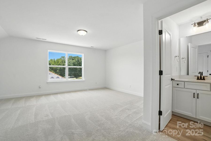 Image 38 of a home in Summerlin. Image 38 of a home in Summerlin.