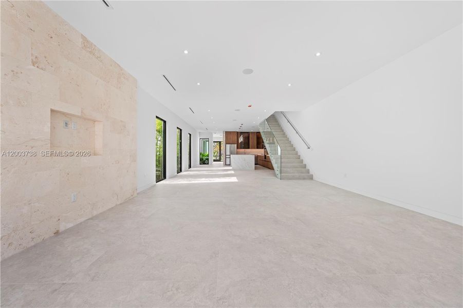 Spacious, unfurnished interior of a new home in , Miami (Image 20).