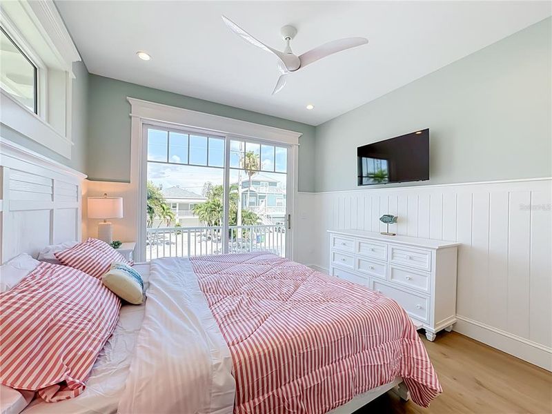 Furnished interior view inside a new home in , Bradenton Beach (Image 17).