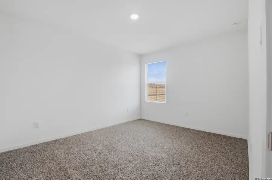 Spacious, unfurnished interior of a new home in Rose Valley, Converse (Image 17).