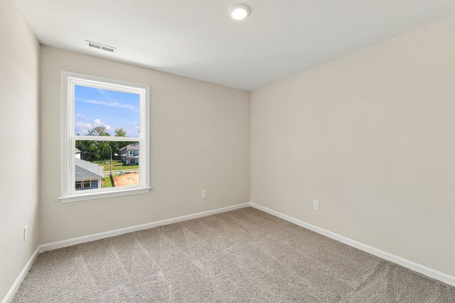Spacious, unfurnished interior of a new home in Neill's Pointe, Angier (Image 33).