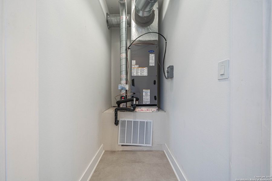 Furnished interior view inside a new home in , San Antonio (Image 10). Furnished interior view inside a new home in , San Antonio (Image 10).