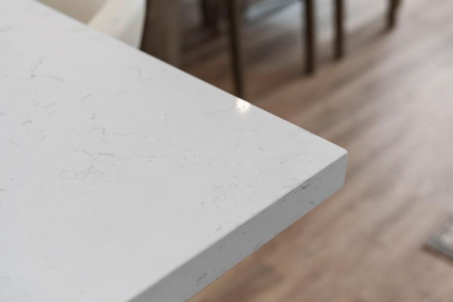 Gorgeous, quartz countertops