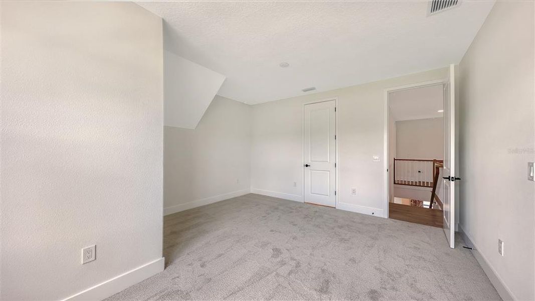Spacious, unfurnished interior of a new home in Gracewater at Sarasota, Sarasota (Image 54). Spacious, unfurnished interior of a new home in Gracewater at Sarasota, Sarasota (Image 54).