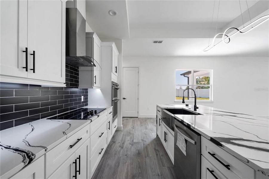 Furnished interior view inside a new home in , Leesburg (Image 9).