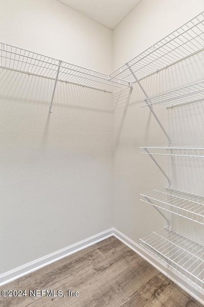 Spacious, unfurnished interior of a new home in , Satsuma (Image 19).