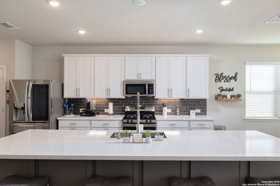Furnished interior view inside a new home in Rhine Valley, Schertz (Image 8).