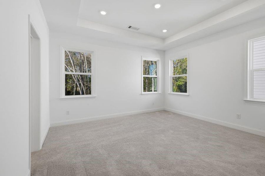Spacious, unfurnished interior of a new home in Bennett Farm, Loganville (Image 25). Spacious, unfurnished interior of a new home in Bennett Farm, Loganville (Image 25).
