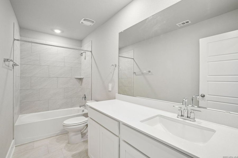 Furnished interior view inside a new home in Lark Canyon, New Braunfels (Image 15).