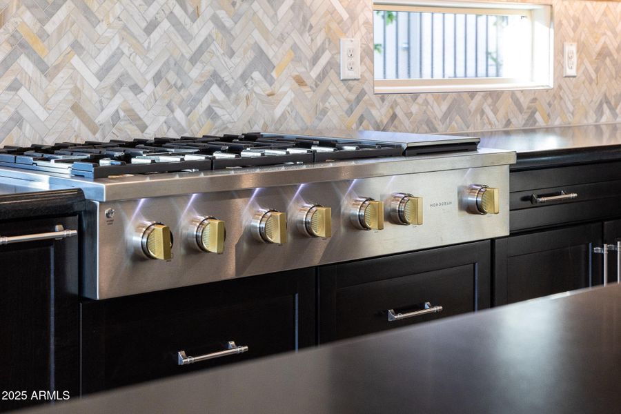 48" Gas Monogram Cooktop 48" Gas Monogram Cooktop