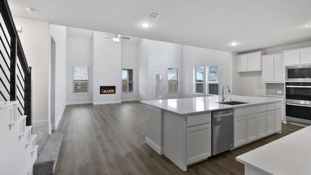 Furnished interior view inside a new home in The Landing at Hidden Lakes, McKinney (Image 5). Furnished interior view inside a new home in The Landing at Hidden Lakes, McKinney (Image 5).