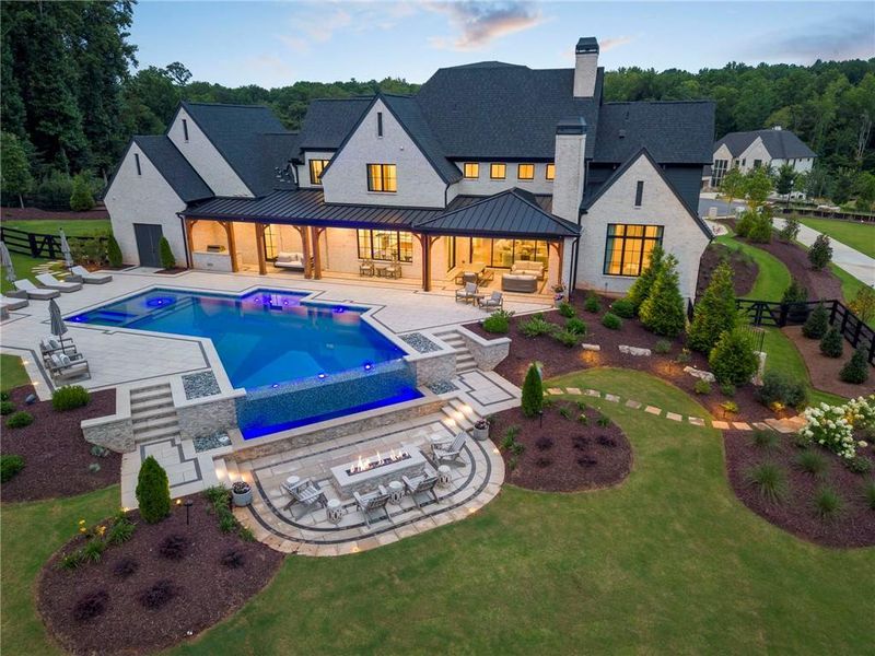 Exterior details and patio area of a home in Lyndon Creek, Milton (Image 33).
