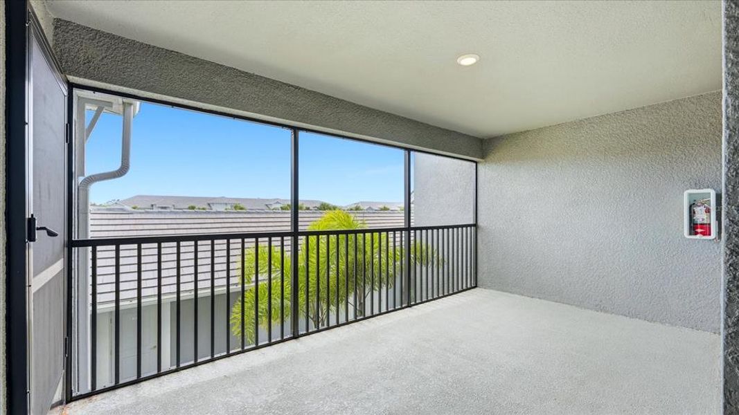 Exterior details and patio area of a home in , Venice (Image 24).