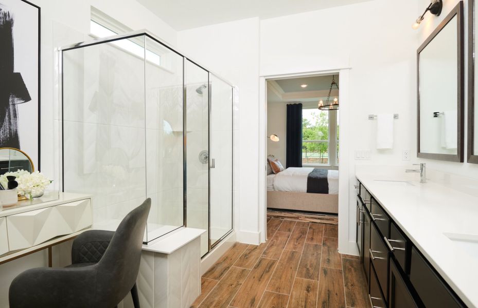 Furnished interior view inside a new home in Del Webb New Braunfels at Veramendi, New Braunfels (Image 4).