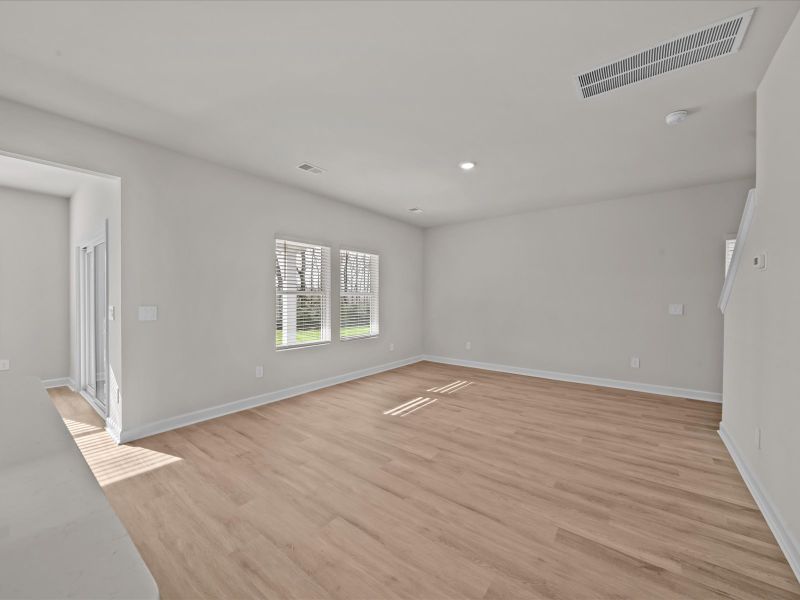 Spacious, unfurnished interior of a new home in Cedar Shoals – Heritage Collection, Piedmont (Image 11).