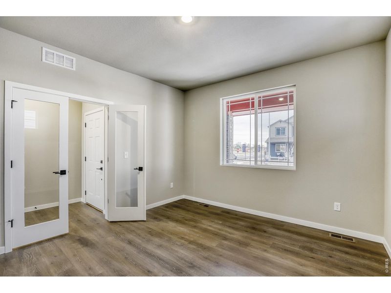 Spacious, unfurnished interior of a new home in Farmstead, Berthoud (Image 24).