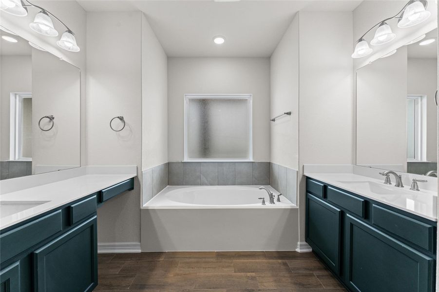 His and hers separate vanities His and hers separate vanities