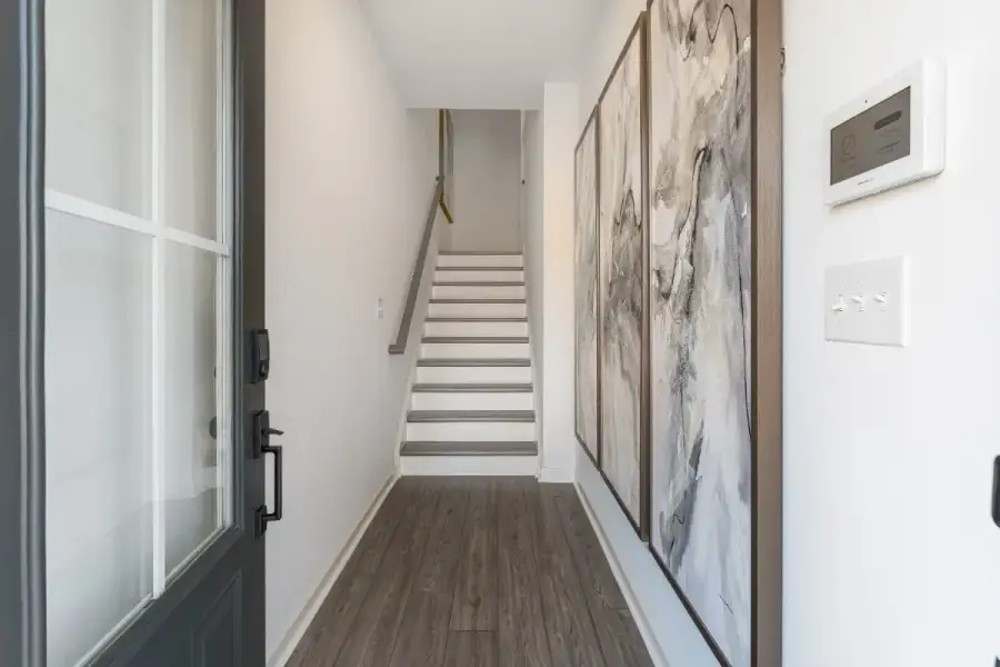 Spacious, unfurnished interior of a new home in Alder Creek, Cumming (Image 17).