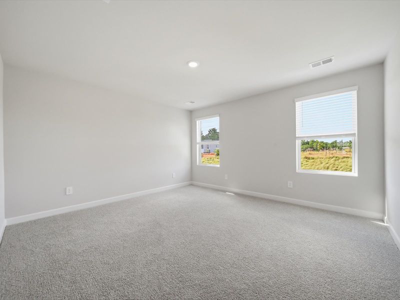 Spacious, unfurnished interior of a new home in Northbrook Village Townes, Taylors (Image 14).
