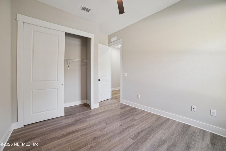 Spacious, unfurnished interior of a new home in , Jacksonville (Image 32).