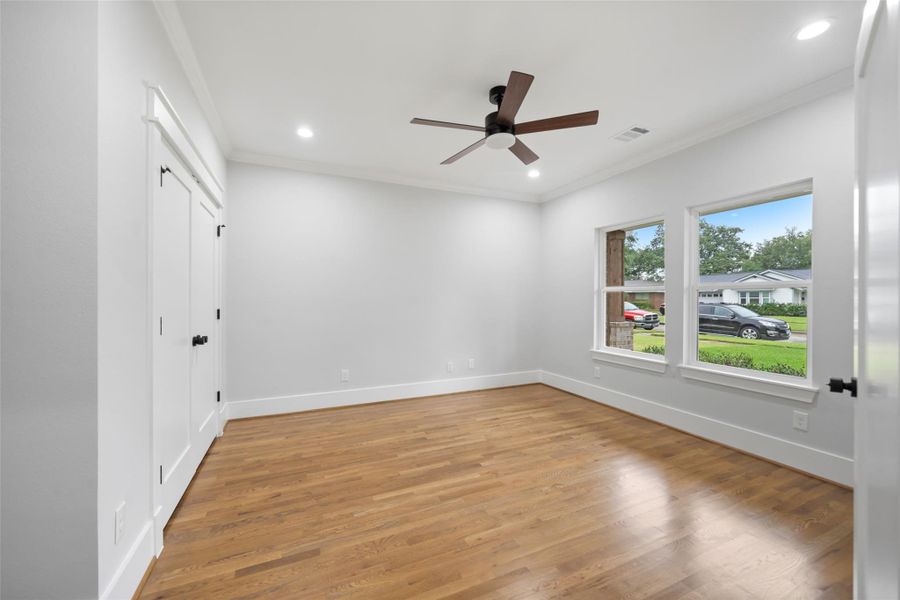 Spacious, unfurnished interior of a new home in , Houston (Image 16).