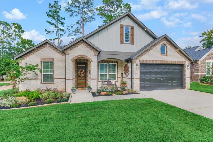 Welcome Home to 3230 Candlewood Drive, a stunning brick home with designer finishes. Welcome Home to 3230 Candlewood Drive, a stunning brick home with designer finishes.