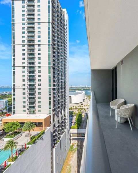 Image 18 of a home in .