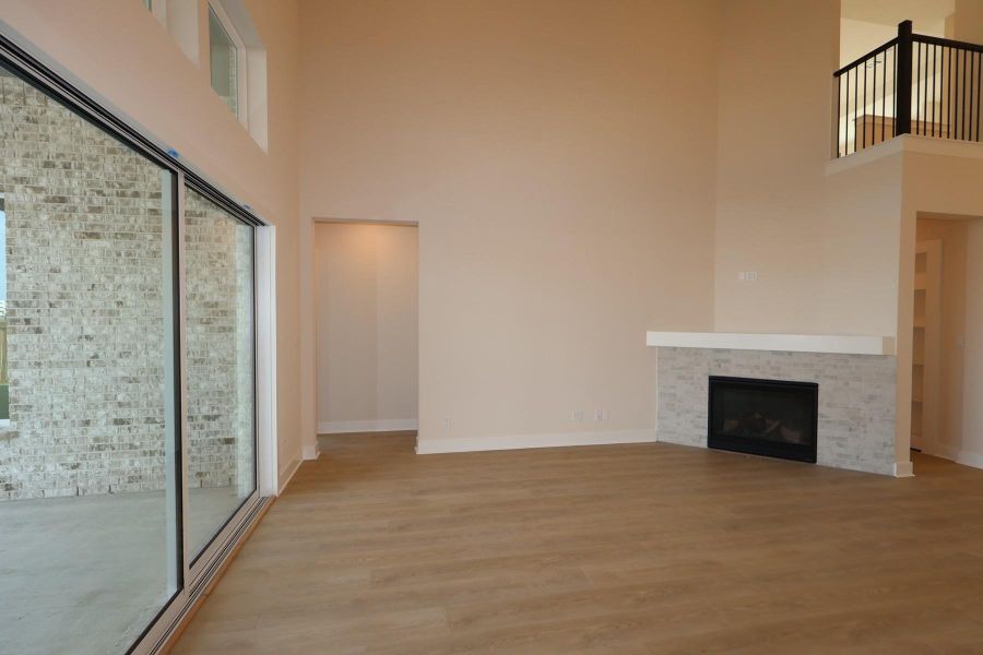 Spacious, unfurnished interior of a new home in Dunham Pointe, Cypress (Image 23).