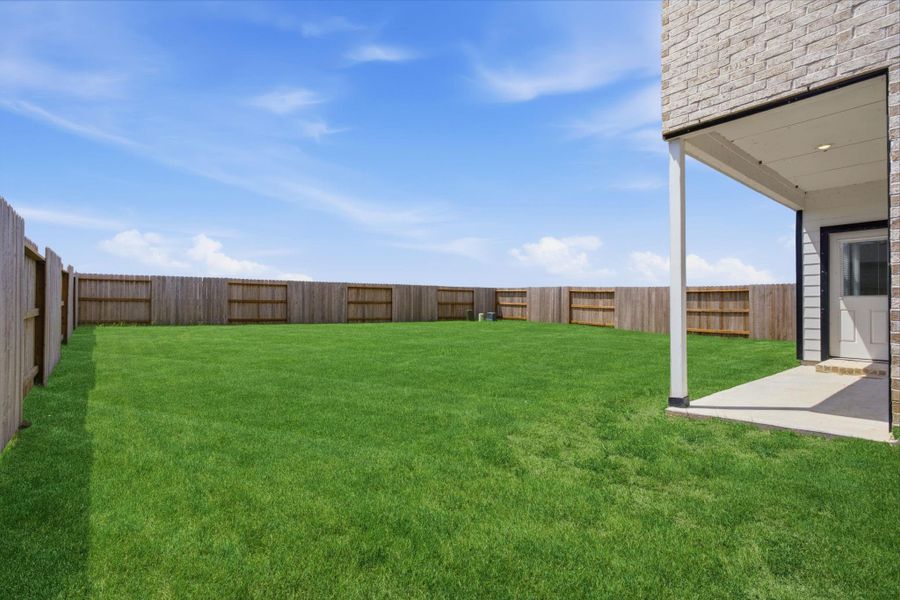 Exterior details and patio area of a home in , Rosharon (Image 26).