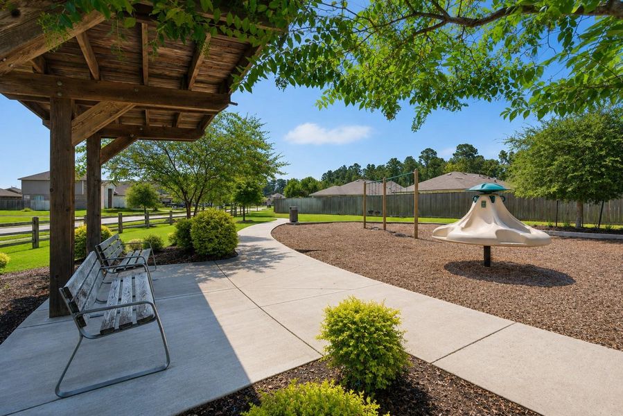 Community amenities in Pinewood at Grand Texas, New Caney (Image 23).