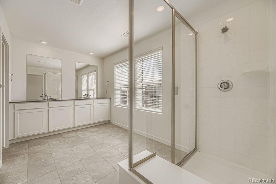 Spacious, unfurnished interior of a new home in Sterling Ranch: The Skyline Collection, Littleton (Image 9). Spacious, unfurnished interior of a new home in Sterling Ranch: The Skyline Collection, Littleton (Image 9).