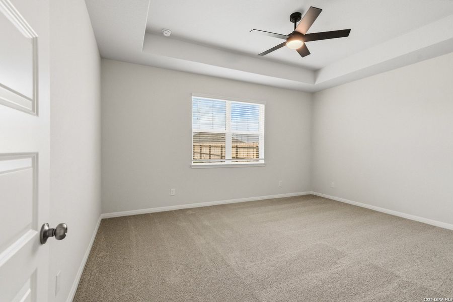 Spacious, unfurnished interior of a new home in Cinco Lakes, San Antonio (Image 16).
